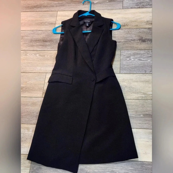White House Black Market Jackets & Blazers - White House Black market black sleeveless long dressy vest